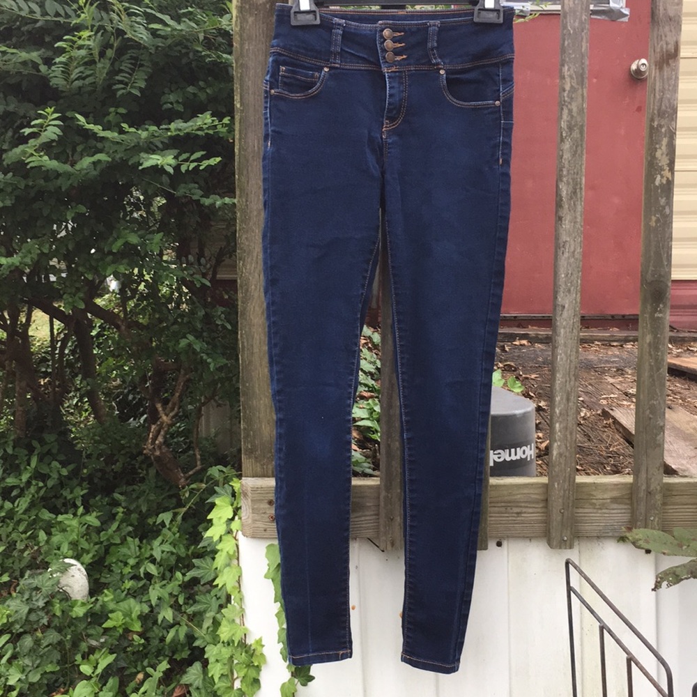 Dark wash high waisted jeans